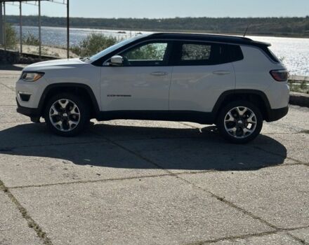 Білий Джип Compass, об'ємом двигуна 2.4 л та пробігом 115 тис. км за 15000 $, фото 2 на Automoto.ua