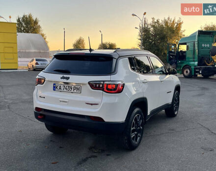 Джип Компас 2019 в Киеве на Automoto.ua Белый Джип Компас, объемом двигателя 2.36 л и пробегом 109 тыс. км за 17500 $, фото 13 на Automoto.ua