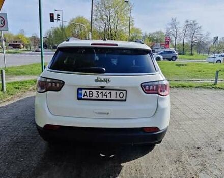 Білий Джип Compass, об'ємом двигуна 2.4 л та пробігом 115 тис. км за 16000 $, фото 1 на Automoto.ua