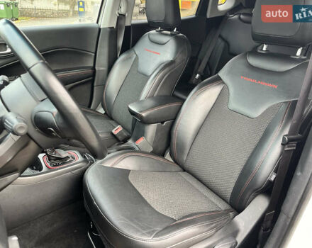 Белый Джип Компас, объемом двигателя 2.36 л и пробегом 109 тыс. км за 17000 $, фото 48 на Automoto.ua