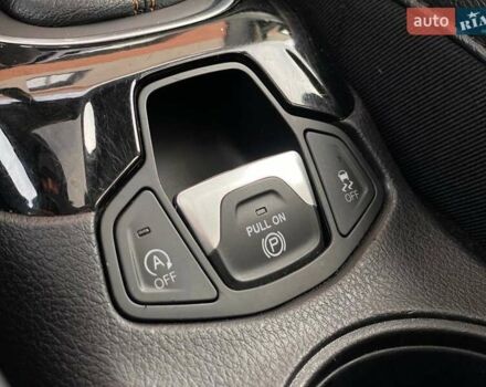 Белый Джип Компас, объемом двигателя 2.36 л и пробегом 108 тыс. км за 15490 $, фото 43 на Automoto.ua