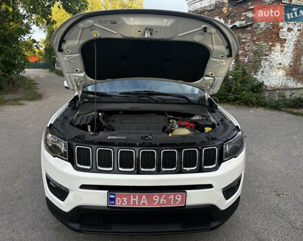Білий Джип Compass, об'ємом двигуна 2.36 л та пробігом 79 тис. км за 15650 $, фото 56 на Automoto.ua