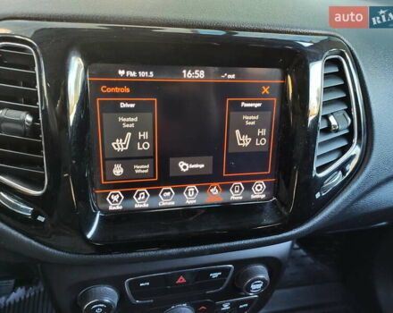Білий Джип Compass, об'ємом двигуна 2.36 л та пробігом 88 тис. км за 16300 $, фото 9 на Automoto.ua
