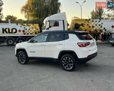 Джип Компас 2019 в Киеве на Automoto.ua Белый Джип Компас, объемом двигателя 2.36 л и пробегом 109 тыс. км за 17500 $, фото 20 на Automoto.ua