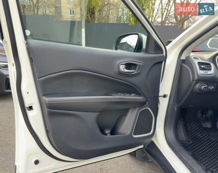 Белый Джип Компас, объемом двигателя 2.36 л и пробегом 60 тыс. км за 15900 $, фото 17 на Automoto.ua
