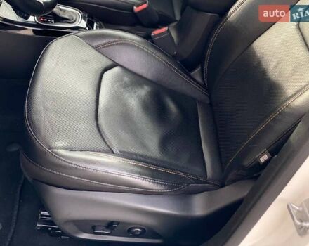 Белый Джип Компас, объемом двигателя 2.36 л и пробегом 108 тыс. км за 15490 $, фото 24 на Automoto.ua