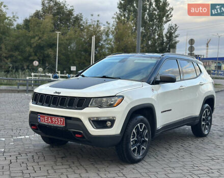 Белый Джип Компас, объемом двигателя 2.4 л и пробегом 142 тыс. км за 15499 $, фото 2 на Automoto.ua