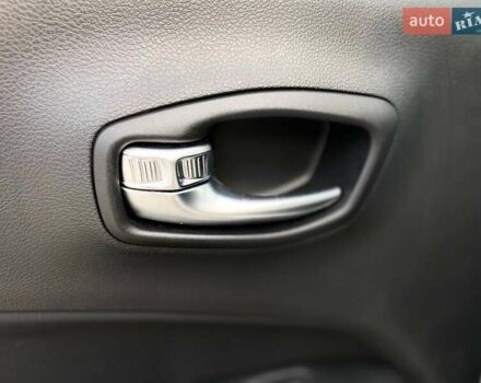 Белый Джип Компас, объемом двигателя 2.36 л и пробегом 108 тыс. км за 15490 $, фото 50 на Automoto.ua