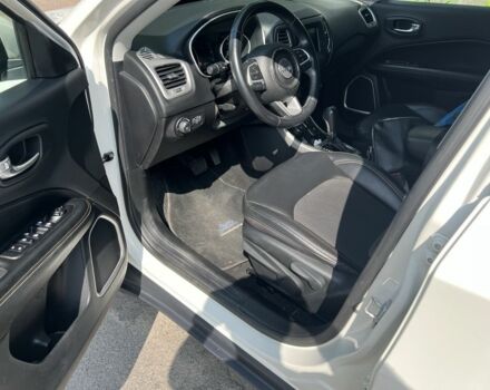 Белый Джип Компас, объемом двигателя 2.4 л и пробегом 63 тыс. км за 15900 $, фото 3 на Automoto.ua