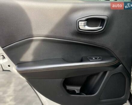 Белый Джип Компас, объемом двигателя 2.36 л и пробегом 108 тыс. км за 15490 $, фото 48 на Automoto.ua