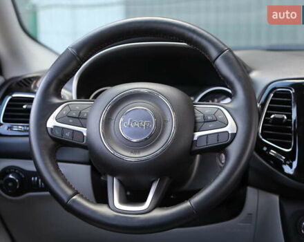 Джип Компас 2019 в Киеве на Automoto.ua Белый Джип Компас, объемом двигателя 2.36 л и пробегом 15 тыс. км за 21000 $, фото 14 на Automoto.ua