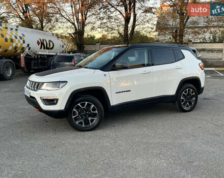 Джип Компас 2019 в Киеве на Automoto.ua Белый Джип Компас, объемом двигателя 2.36 л и пробегом 109 тыс. км за 17500 $, фото 24 на Automoto.ua