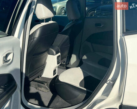 Джип Компас 2019 в Львове на Automoto.ua Белый Джип Компас, объемом двигателя 2.4 л и пробегом 117 тыс. км за 16950 $, фото 22 на Automoto.ua