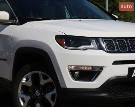 Джип Компас 2019 в Киеве на Automoto.ua Белый Джип Компас, объемом двигателя 2.36 л и пробегом 15 тыс. км за 21000 $, фото 3 на Automoto.ua