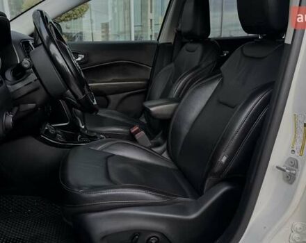 Білий Джип Compass, об'ємом двигуна 2.36 л та пробігом 107 тис. км за 17700 $, фото 19 на Automoto.ua