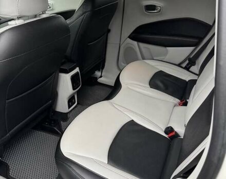 Білий Джип Compass, об'ємом двигуна 2.36 л та пробігом 113 тис. км за 15500 $, фото 11 на Automoto.ua