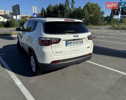 Білий Джип Compass, об'ємом двигуна 2.4 л та пробігом 82 тис. км за 17500 $, фото 3 на Automoto.ua