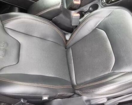 Білий Джип Compass, об'ємом двигуна 2.36 л та пробігом 79 тис. км за 15000 $, фото 21 на Automoto.ua