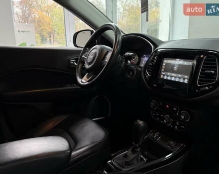 Джип Компас 2019 в Полтаве на Automoto.ua Белый Джип Компас, объемом двигателя 2.4 л и пробегом 201 тыс. км за 15300 $, фото 25 на Automoto.ua