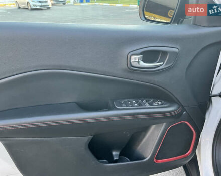 Белый Джип Компас, объемом двигателя 2.36 л и пробегом 109 тыс. км за 17500 $, фото 34 на Automoto.ua