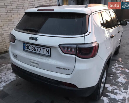 Белый Джип Компас, объемом двигателя 2.36 л и пробегом 172 тыс. км за 13800 $, фото 3 на Automoto.ua