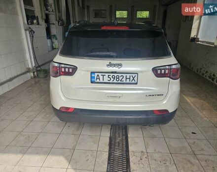 Белый Джип Компас, объемом двигателя 2.4 л и пробегом 82 тыс. км за 15550 $, фото 2 на Automoto.ua