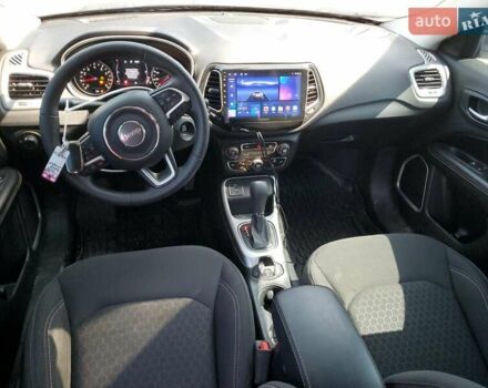 Білий Джип Compass, об'ємом двигуна 2.36 л та пробігом 101 тис. км за 3000 $, фото 7 на Automoto.ua