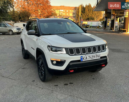 Джип Компас 2019 в Киеве на Automoto.ua Белый Джип Компас, объемом двигателя 2.36 л и пробегом 109 тыс. км за 17500 $, фото 2 на Automoto.ua