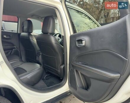 Белый Джип Компас, объемом двигателя 2.36 л и пробегом 60 тыс. км за 15900 $, фото 21 на Automoto.ua