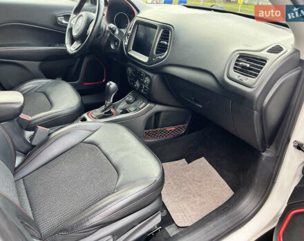 Белый Джип Компас, объемом двигателя 2.36 л и пробегом 109 тыс. км за 17000 $, фото 59 на Automoto.ua