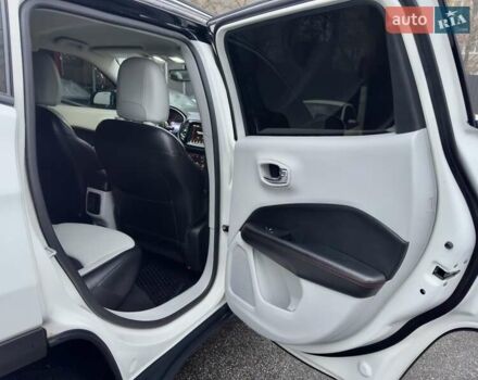 Белый Джип Компас, объемом двигателя 2.36 л и пробегом 71 тыс. км за 16400 $, фото 22 на Automoto.ua