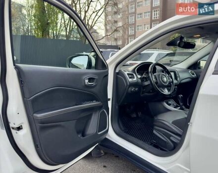 Белый Джип Компас, объемом двигателя 2.36 л и пробегом 60 тыс. км за 15900 $, фото 16 на Automoto.ua