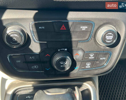 Джип Компас 2019 в Львове на Automoto.ua Белый Джип Компас, объемом двигателя 2.4 л и пробегом 117 тыс. км за 16950 $, фото 17 на Automoto.ua