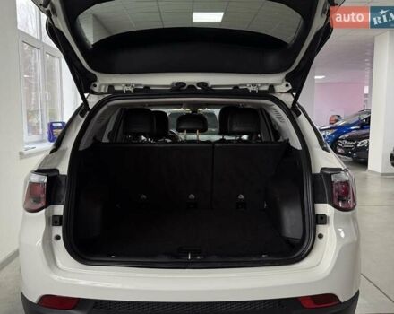 Джип Компас 2019 в Полтаве на Automoto.ua Белый Джип Компас, объемом двигателя 2.4 л и пробегом 201 тыс. км за 15300 $, фото 15 на Automoto.ua