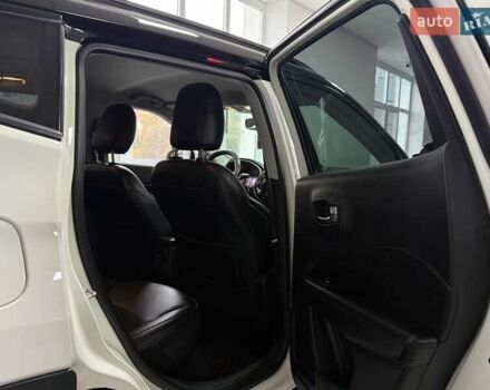 Джип Компас 2019 в Полтаве на Automoto.ua Белый Джип Компас, объемом двигателя 2.4 л и пробегом 201 тыс. км за 15300 $, фото 21 на Automoto.ua
