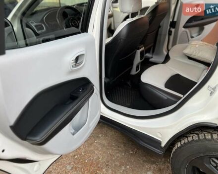 Білий Джип Compass, об'ємом двигуна 2.36 л та пробігом 67 тис. км за 19999 $, фото 19 на Automoto.ua