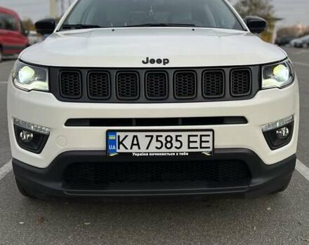 Білий Джип Compass, об'ємом двигуна 2.36 л та пробігом 67 тис. км за 19999 $, фото 1 на Automoto.ua