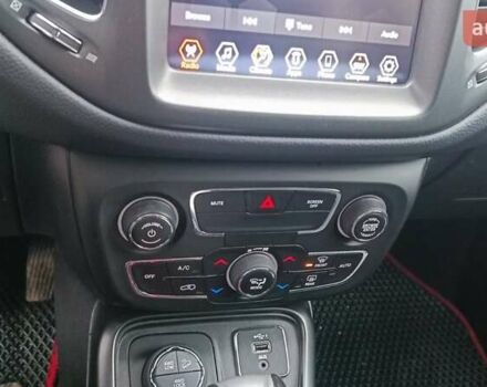 Білий Джип Compass, об'ємом двигуна 2.36 л та пробігом 112 тис. км за 17500 $, фото 21 на Automoto.ua