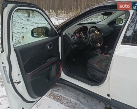 Білий Джип Compass, об'ємом двигуна 2.36 л та пробігом 85 тис. км за 17700 $, фото 14 на Automoto.ua