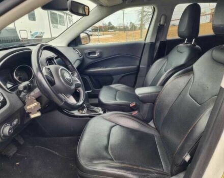 Белый Джип Компас, объемом двигателя 2.4 л и пробегом 37 тыс. км за 3400 $, фото 6 на Automoto.ua