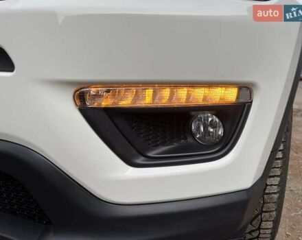 Білий Джип Compass, об'ємом двигуна 2.36 л та пробігом 67 тис. км за 19999 $, фото 35 на Automoto.ua