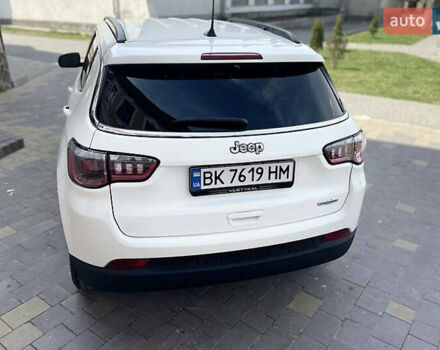 Белый Джип Компас, объемом двигателя 2.36 л и пробегом 42 тыс. км за 15300 $, фото 14 на Automoto.ua