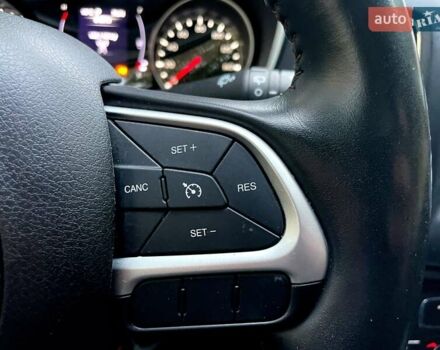 Білий Джип Compass, об'ємом двигуна 2.36 л та пробігом 65 тис. км за 17500 $, фото 38 на Automoto.ua