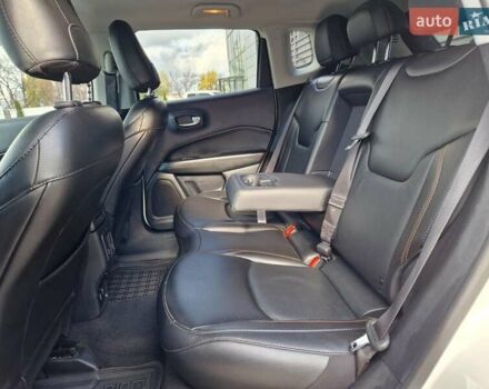 Джип Компас 2020 в Сумах на Automoto.ua Белый Джип Компас, объемом двигателя 2.36 л и пробегом 71 тыс. км за 15500 $, фото 18 на Automoto.ua