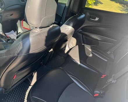 Білий Джип Compass, об'ємом двигуна 2.4 л та пробігом 31 тис. км за 9100 $, фото 9 на Automoto.ua