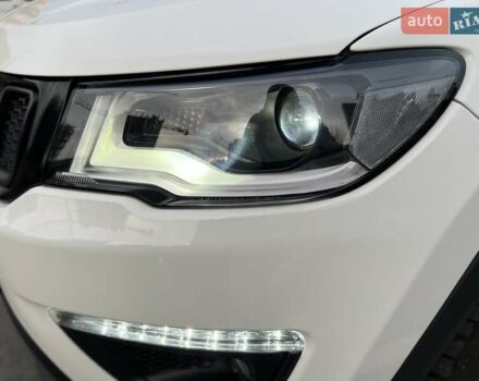 Білий Джип Compass, об'ємом двигуна 2.36 л та пробігом 67 тис. км за 19999 $, фото 38 на Automoto.ua