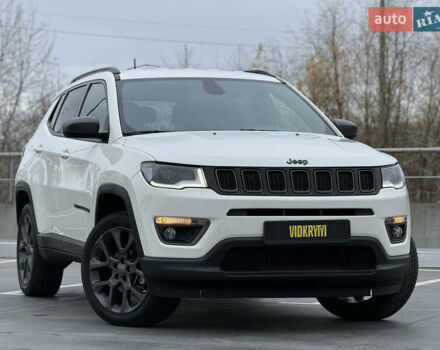 Белый Джип Компас, объемом двигателя 2.36 л и пробегом 126 тыс. км за 16950 $, фото 6 на Automoto.ua