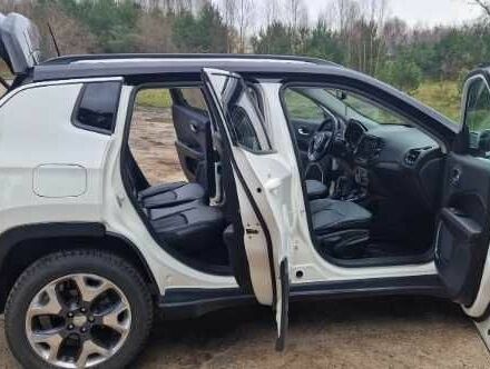 Білий Джип Compass, об'ємом двигуна 0 л та пробігом 50 тис. км за 14500 $, фото 2 на Automoto.ua