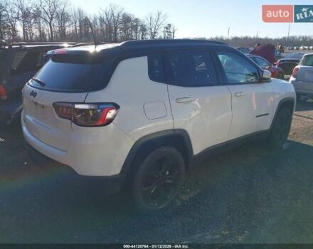 Білий Джип Compass, об'ємом двигуна 2.36 л та пробігом 146 тис. км за 4000 $, фото 3 на Automoto.ua