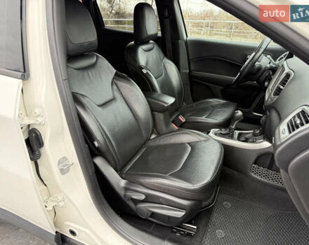 Белый Джип Компас, объемом двигателя 2.36 л и пробегом 126 тыс. км за 16950 $, фото 41 на Automoto.ua